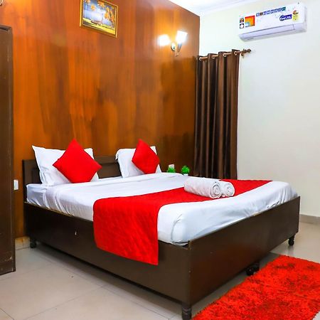 Hotel Global Inn By Quality Inn New Delhi Exterior photo