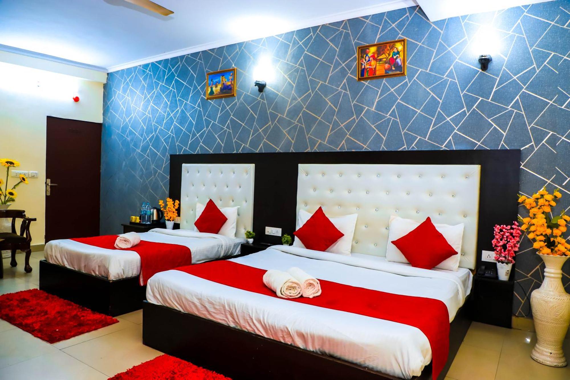 Hotel Global Inn By Quality Inn New Delhi Exterior photo